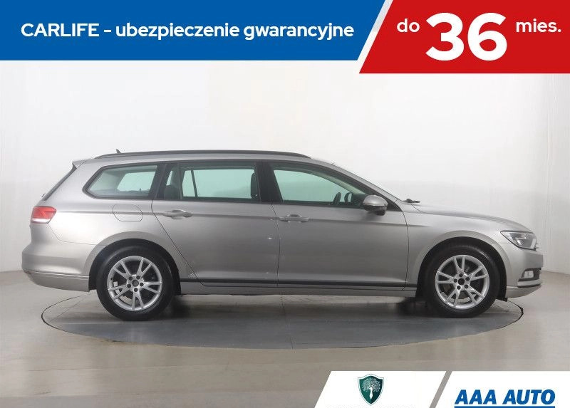 Volkswagen Passat cena 53500 przebieg: 197191, rok produkcji 2015 z Lubniewice małe 301